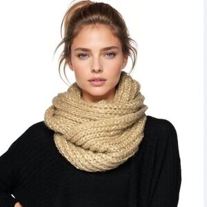 UGG INFINITY NECK WOOL KNIT SCARF TAN/BEIGE & METALLIC LUREX SPARKLING THREADS